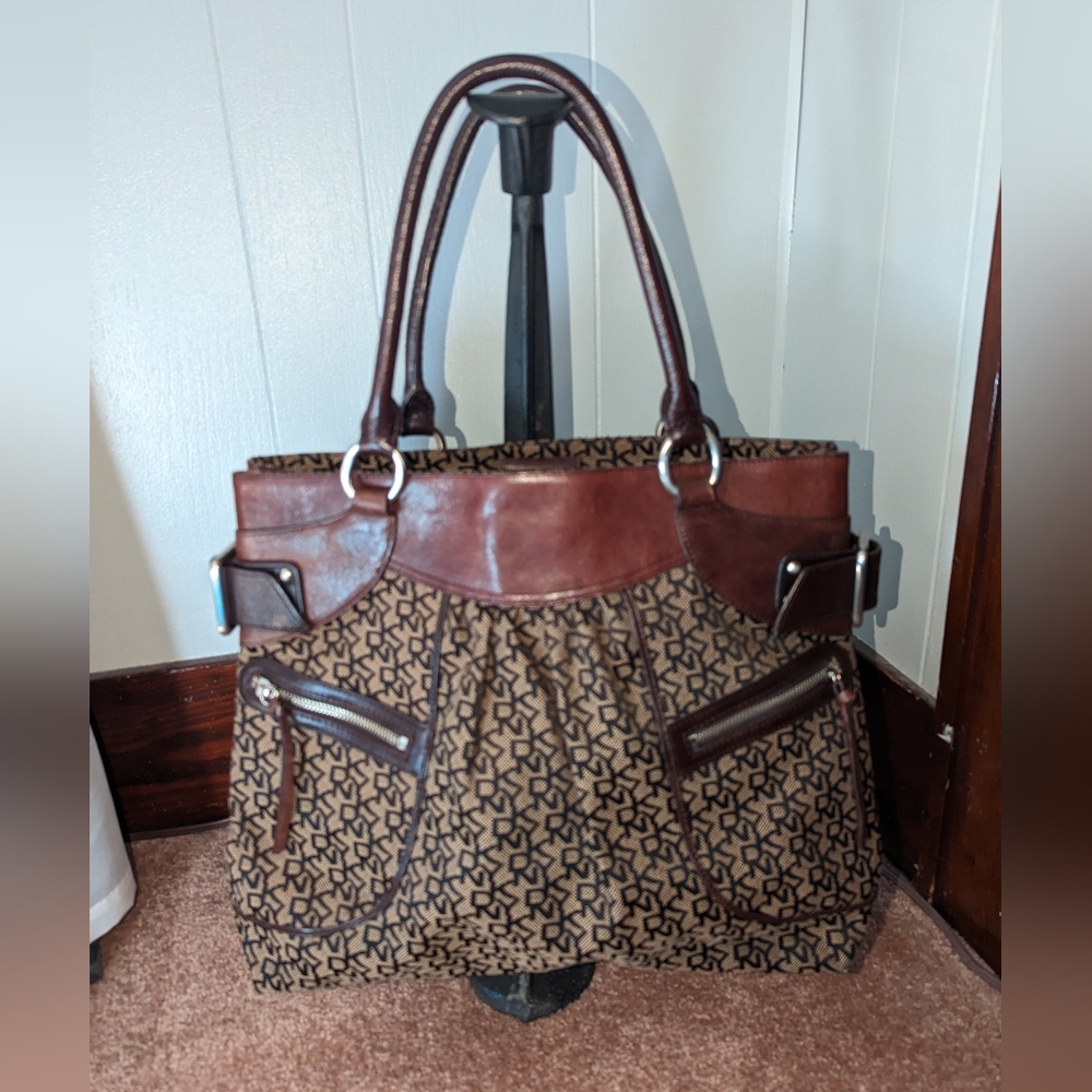 Vintage DKNY purse